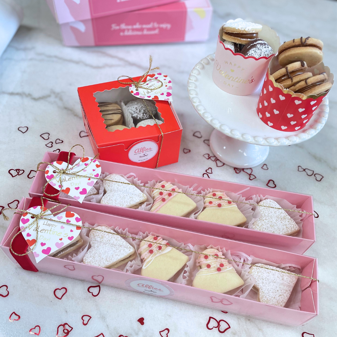 Valentines heart alfajores