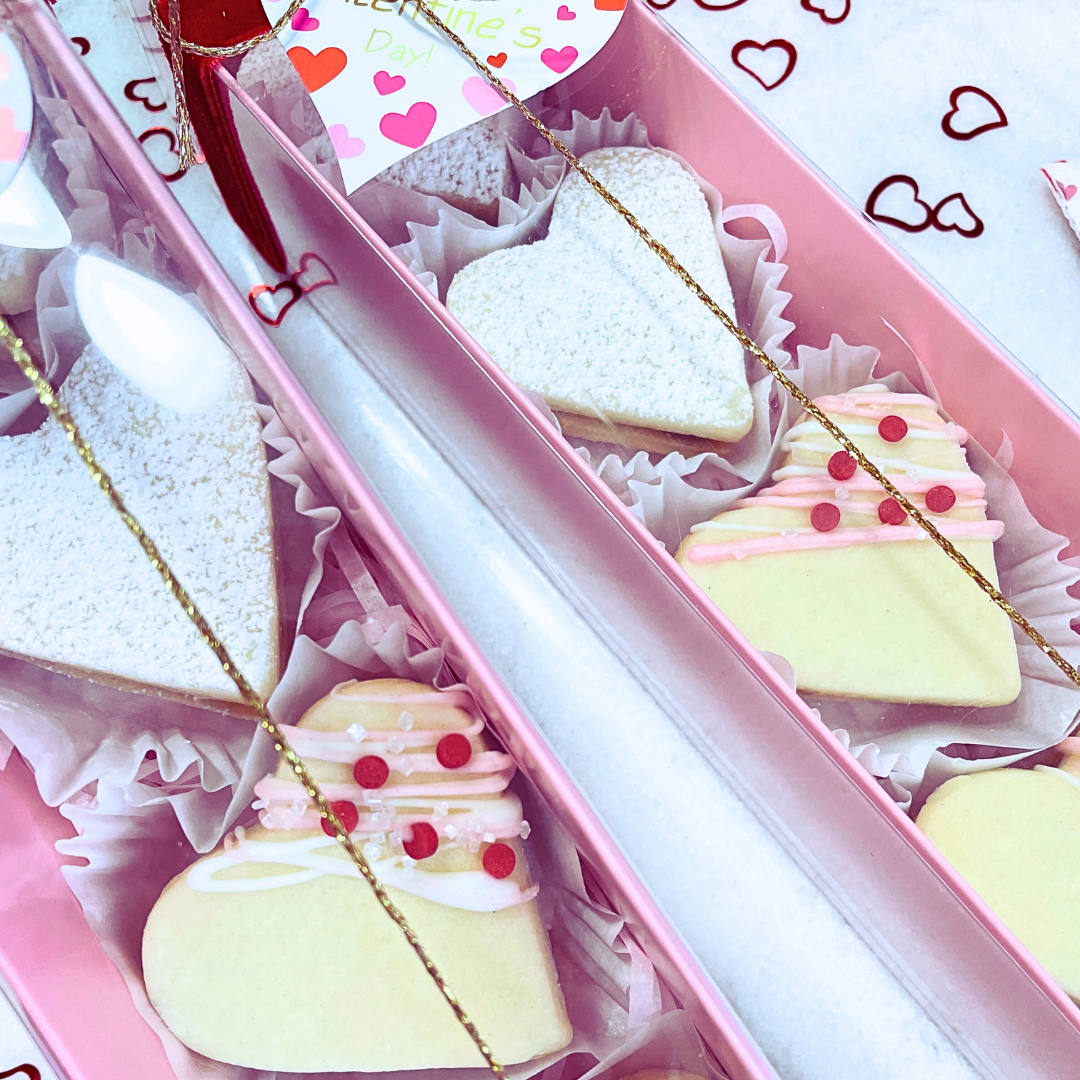 Valentines heart alfajores