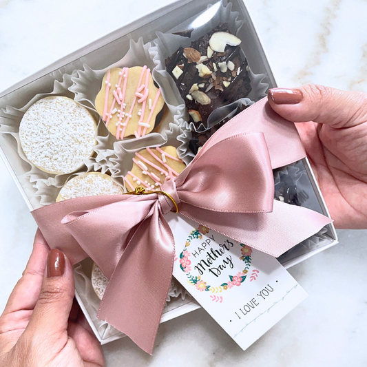Mothers day dessert box