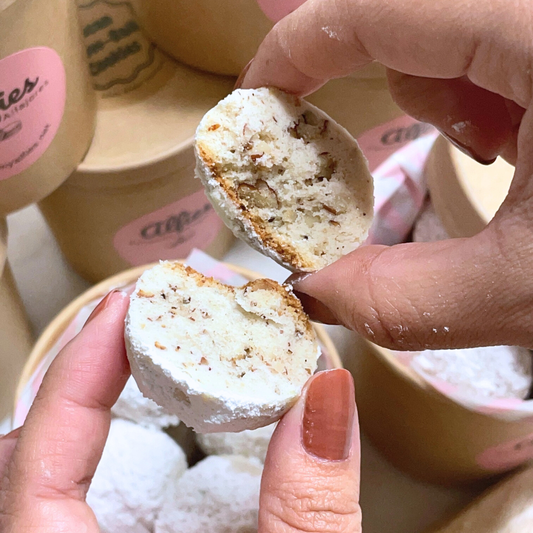 Pecan Snow-Ball cookies (Nationwide shipping & Local delivery)